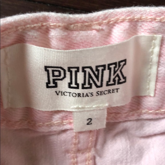 Shorts - Picture 3 of 3